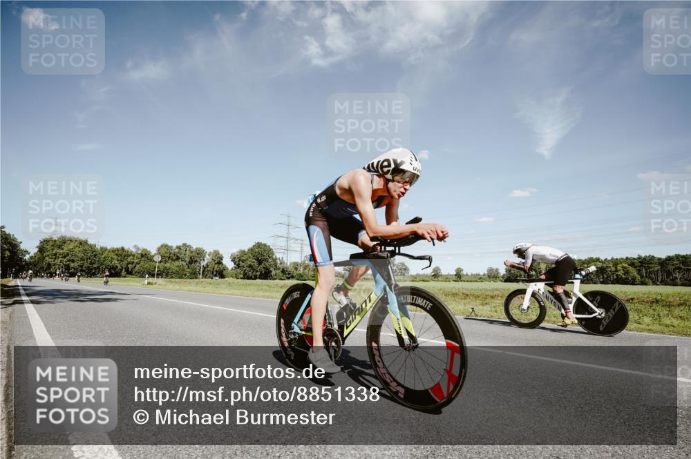 07.09.2025 - 19. Norderstedt Triathlon Michael Burmester http://msf.ph/oto/8851338 07.09.2025 14:24:19 Radfahren 392, 394 meine-sportfotos.de
