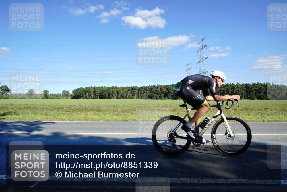 07.09.2025 - 19. Norderstedt Triathlon Michael Burmester http://msf.ph/oto/8851339 07.09.2025 15:41:33 Radfahren 538, 931 meine-sportfotos.de