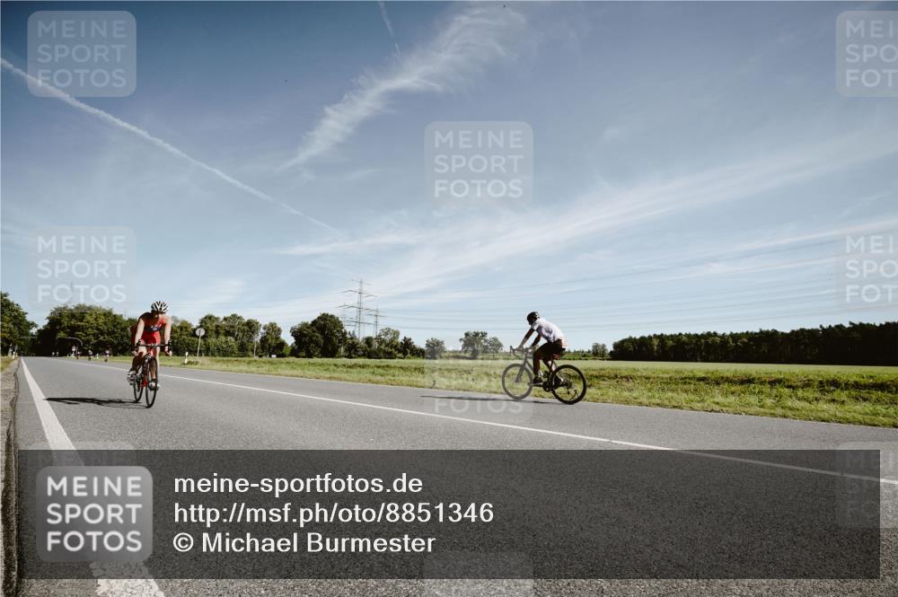 07.09.2025 - 19. Norderstedt Triathlon Michael Burmester http://msf.ph/oto/8851346 07.09.2025 11:20:53 Radfahren 1189 meine-sportfotos.de