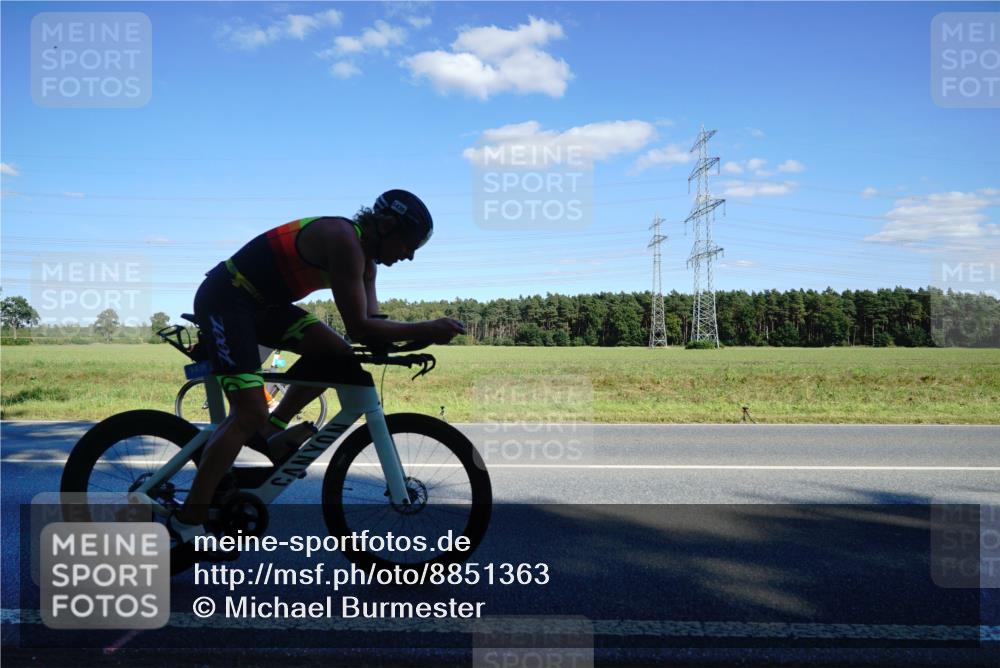 07.09.2025 - 19. Norderstedt Triathlon Michael Burmester http://msf.ph/oto/8851363 07.09.2025 15:41:50 Radfahren 487, 870, 878, 956, 1435 meine-sportfotos.de