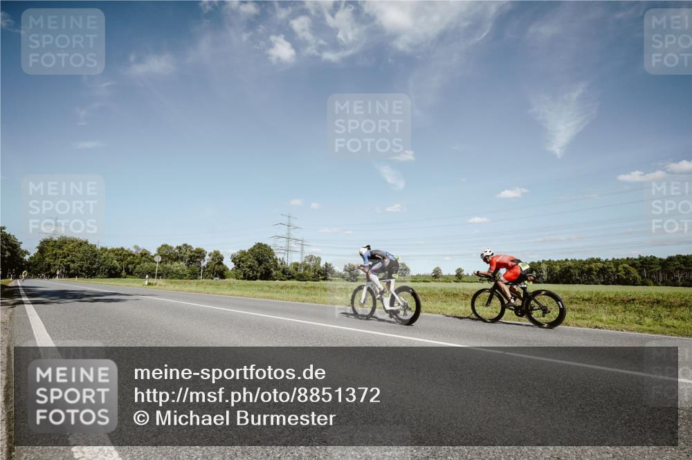 07.09.2025 - 19. Norderstedt Triathlon Michael Burmester http://msf.ph/oto/8851372 07.09.2025 14:24:49 Radfahren  meine-sportfotos.de
