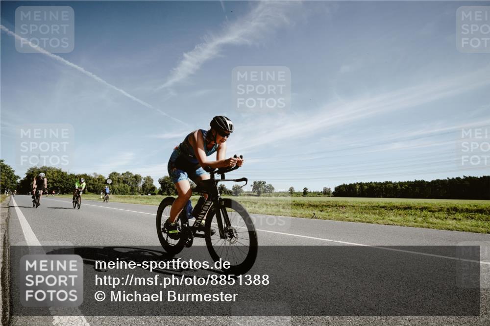 07.09.2025 - 19. Norderstedt Triathlon Michael Burmester http://msf.ph/oto/8851388 07.09.2025 11:21:25 Radfahren 770, 774, 834 meine-sportfotos.de
