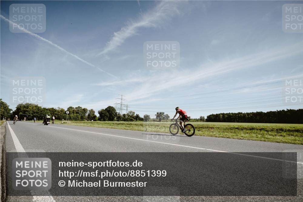 07.09.2025 - 19. Norderstedt Triathlon Michael Burmester http://msf.ph/oto/8851399 07.09.2025 11:21:29 Radfahren 774, 1193 meine-sportfotos.de