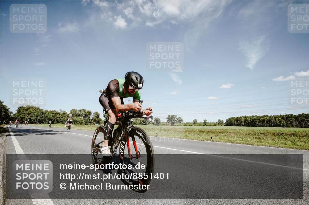 07.09.2025 - 19. Norderstedt Triathlon Michael Burmester http://msf.ph/oto/8851401 07.09.2025 14:25:01 Radfahren 1019, 1037 meine-sportfotos.de