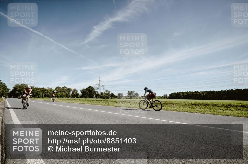 07.09.2025 - 19. Norderstedt Triathlon Michael Burmester http://msf.ph/oto/8851403 07.09.2025 11:21:31 Radfahren 1193 meine-sportfotos.de