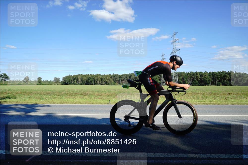 07.09.2025 - 19. Norderstedt Triathlon Michael Burmester http://msf.ph/oto/8851426 07.09.2025 15:42:36 Radfahren 515, 520, 535, 953 meine-sportfotos.de
