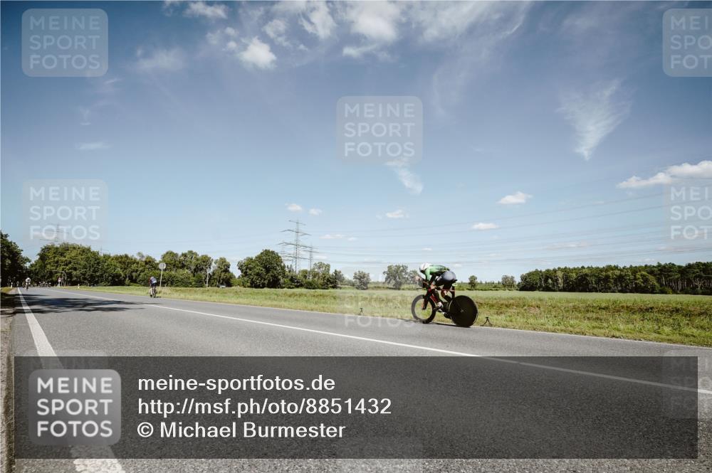 07.09.2025 - 19. Norderstedt Triathlon Michael Burmester http://msf.ph/oto/8851432 07.09.2025 14:25:19 Radfahren  meine-sportfotos.de