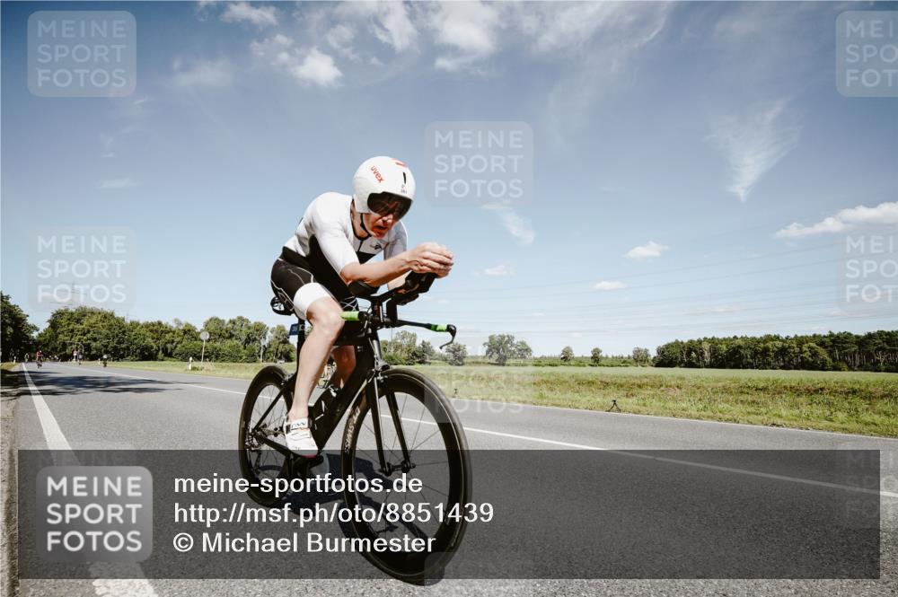 07.09.2025 - 19. Norderstedt Triathlon Michael Burmester http://msf.ph/oto/8851439 07.09.2025 14:25:25 Radfahren 361 meine-sportfotos.de