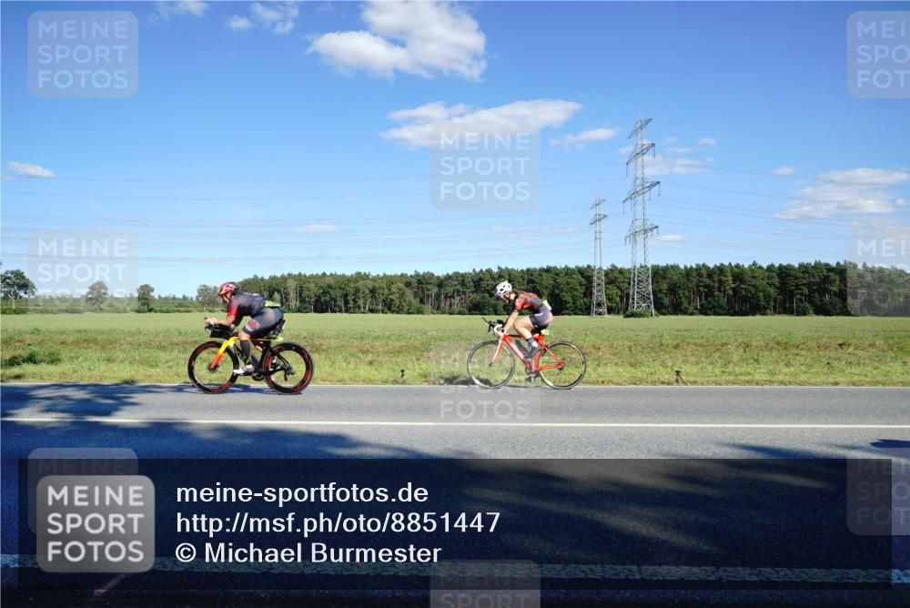 07.09.2025 - 19. Norderstedt Triathlon Michael Burmester http://msf.ph/oto/8851447 07.09.2025 15:42:52 Radfahren 415, 429, 925, 1534 meine-sportfotos.de