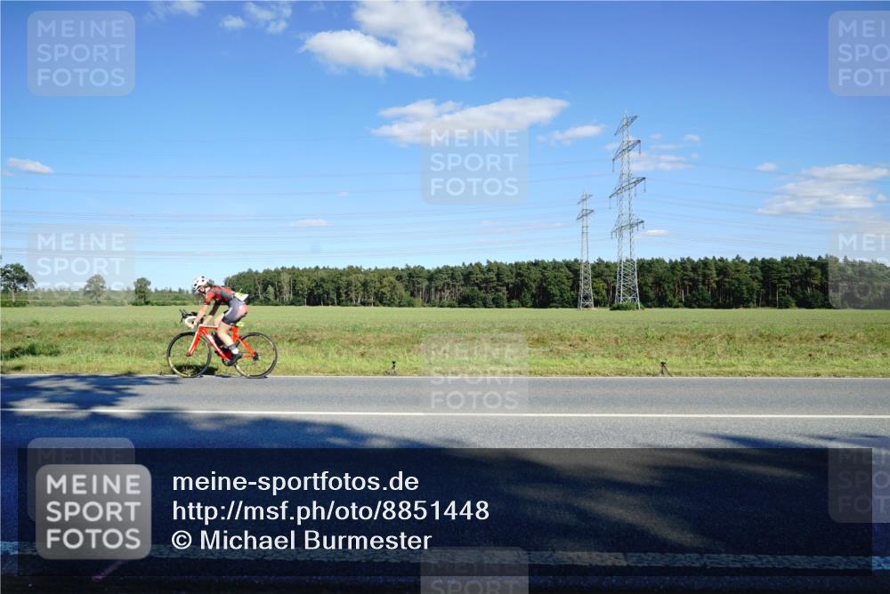 07.09.2025 - 19. Norderstedt Triathlon Michael Burmester http://msf.ph/oto/8851448 07.09.2025 15:42:53 Radfahren 429, 549, 1427, 1534 meine-sportfotos.de