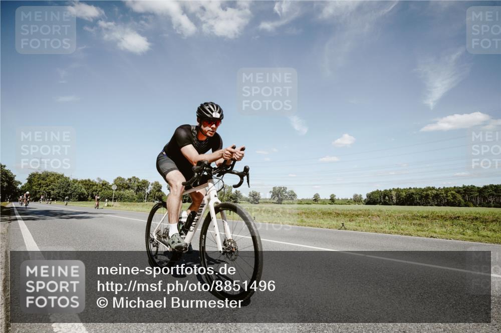 07.09.2025 - 19. Norderstedt Triathlon Michael Burmester http://msf.ph/oto/8851496 07.09.2025 14:26:24 Radfahren 469, 877 meine-sportfotos.de