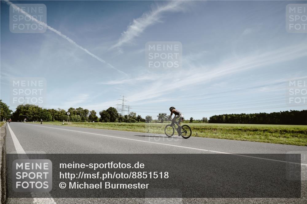 07.09.2025 - 19. Norderstedt Triathlon Michael Burmester http://msf.ph/oto/8851518 07.09.2025 11:23:23 Radfahren  meine-sportfotos.de
