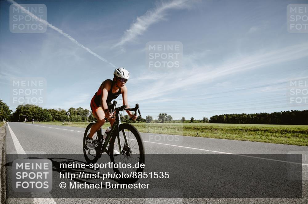 07.09.2025 - 19. Norderstedt Triathlon Michael Burmester http://msf.ph/oto/8851535 07.09.2025 11:23:40 Radfahren 1191 meine-sportfotos.de