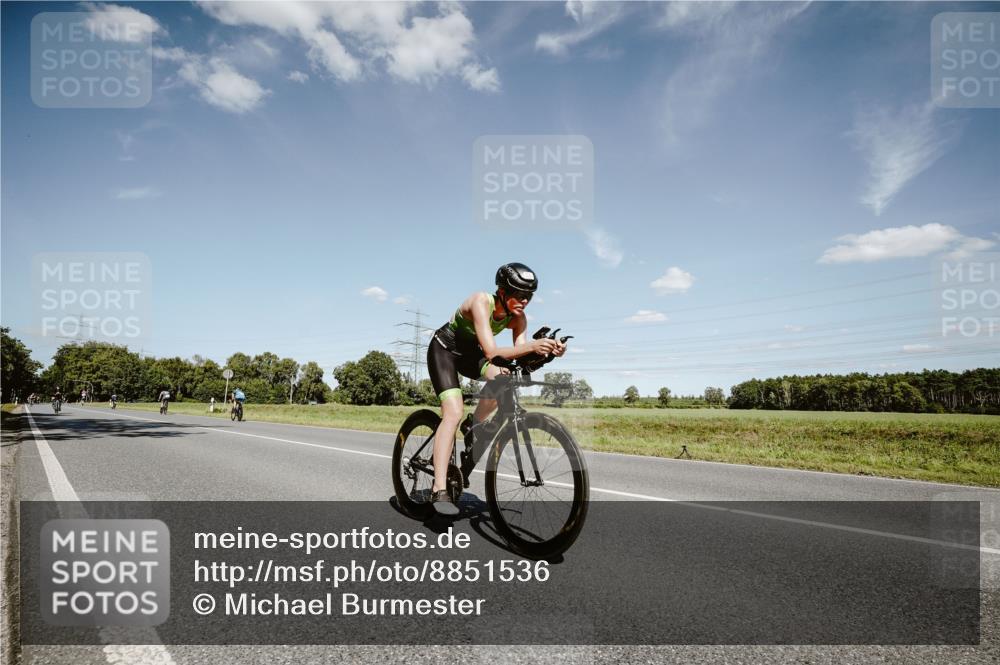 07.09.2025 - 19. Norderstedt Triathlon Michael Burmester http://msf.ph/oto/8851536 07.09.2025 14:26:51 Radfahren 476, 972 meine-sportfotos.de
