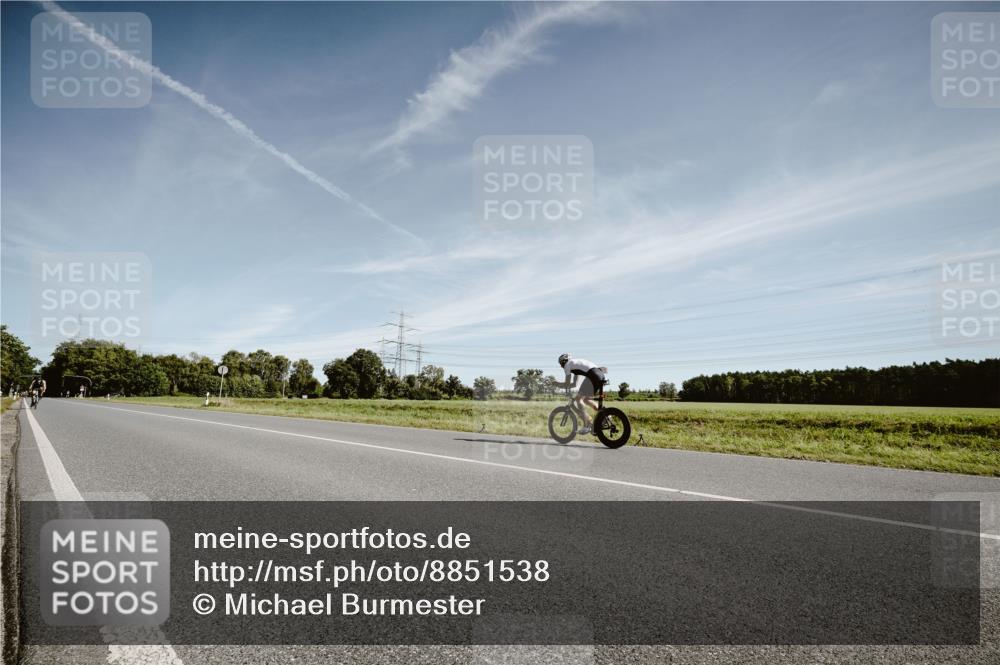 07.09.2025 - 19. Norderstedt Triathlon Michael Burmester http://msf.ph/oto/8851538 07.09.2025 11:23:50 Radfahren 1200 meine-sportfotos.de
