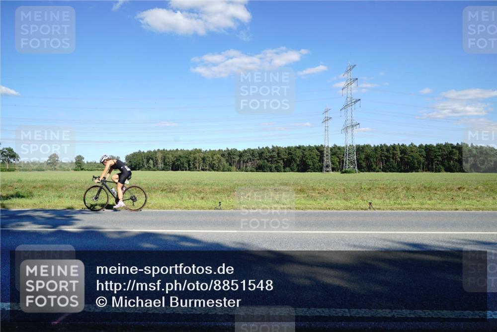 07.09.2025 - 19. Norderstedt Triathlon Michael Burmester http://msf.ph/oto/8851548 07.09.2025 15:43:42 Radfahren 407, 445, 1433, 1523 meine-sportfotos.de
