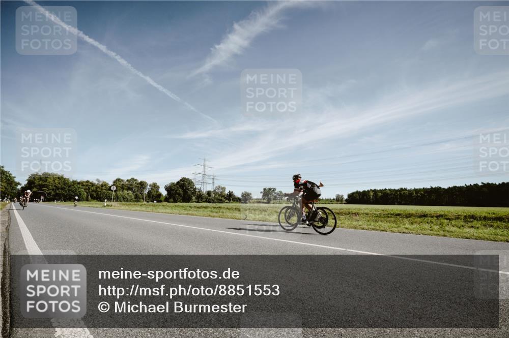 07.09.2025 - 19. Norderstedt Triathlon Michael Burmester http://msf.ph/oto/8851553 07.09.2025 11:24:03 Radfahren 1158 meine-sportfotos.de