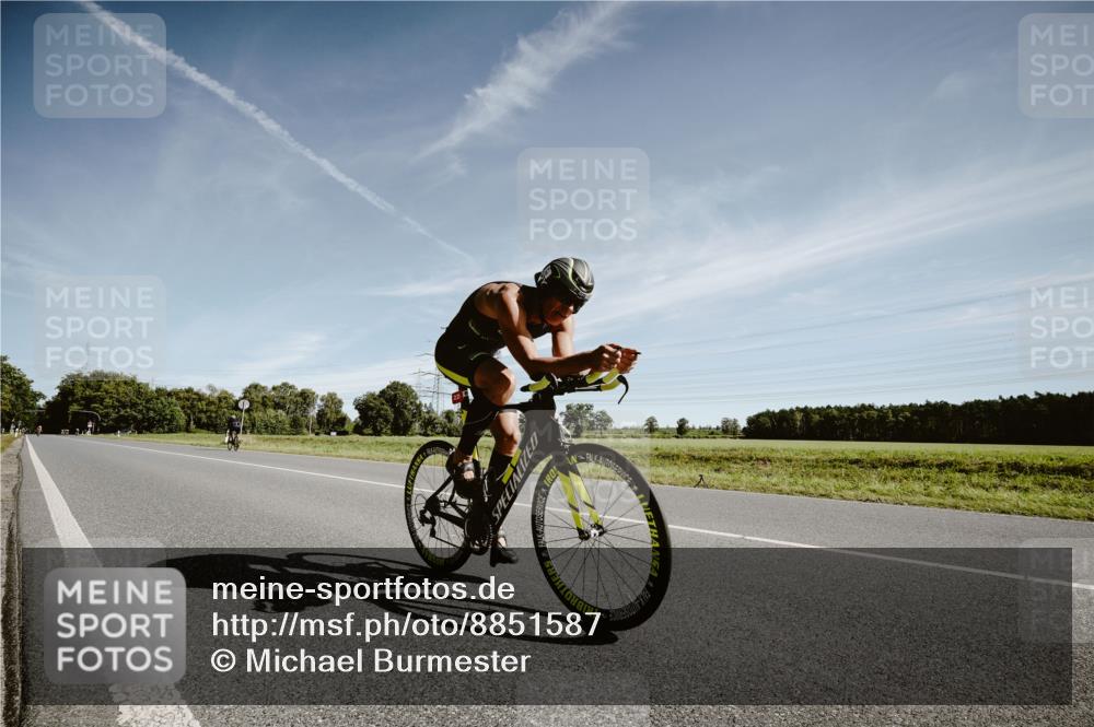 07.09.2025 - 19. Norderstedt Triathlon Michael Burmester http://msf.ph/oto/8851587 07.09.2025 11:24:25 Radfahren 225 meine-sportfotos.de