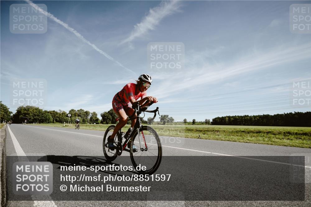 07.09.2025 - 19. Norderstedt Triathlon Michael Burmester http://msf.ph/oto/8851597 07.09.2025 11:24:36 Radfahren 1314 meine-sportfotos.de