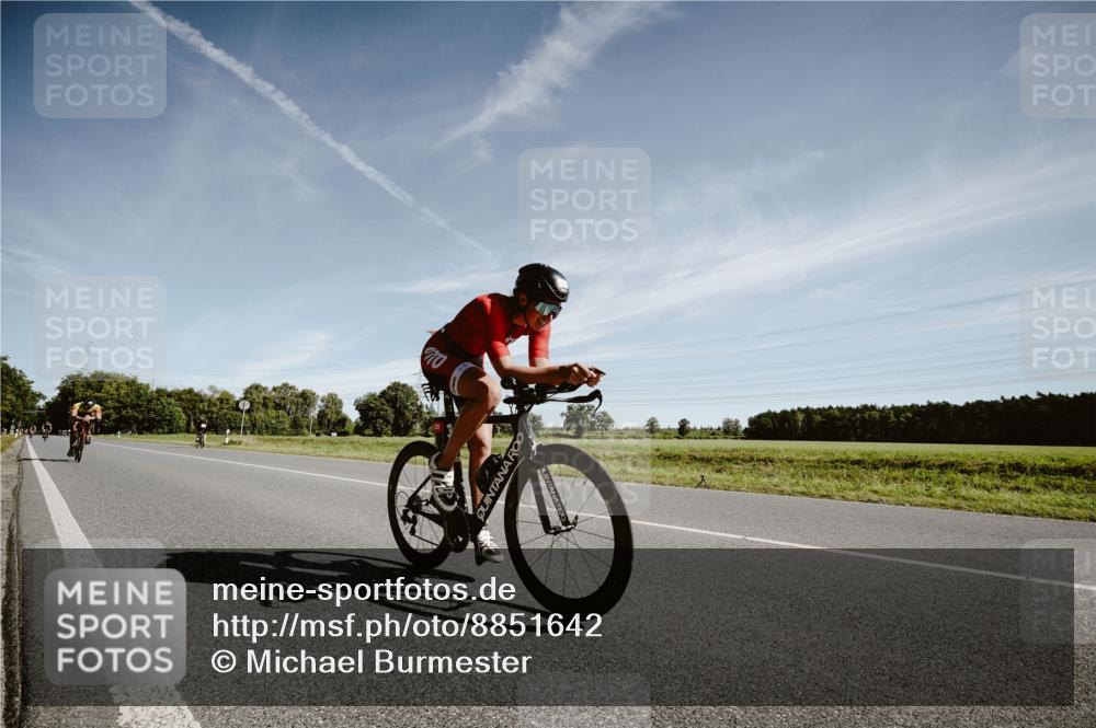 07.09.2025 - 19. Norderstedt Triathlon Michael Burmester http://msf.ph/oto/8851642 07.09.2025 11:25:16 Radfahren 231, 1335 meine-sportfotos.de