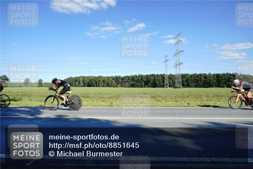07.09.2025 - 19. Norderstedt Triathlon Michael Burmester http://msf.ph/oto/8851645 07.09.2025 15:44:40 Radfahren 401, 1475 meine-sportfotos.de