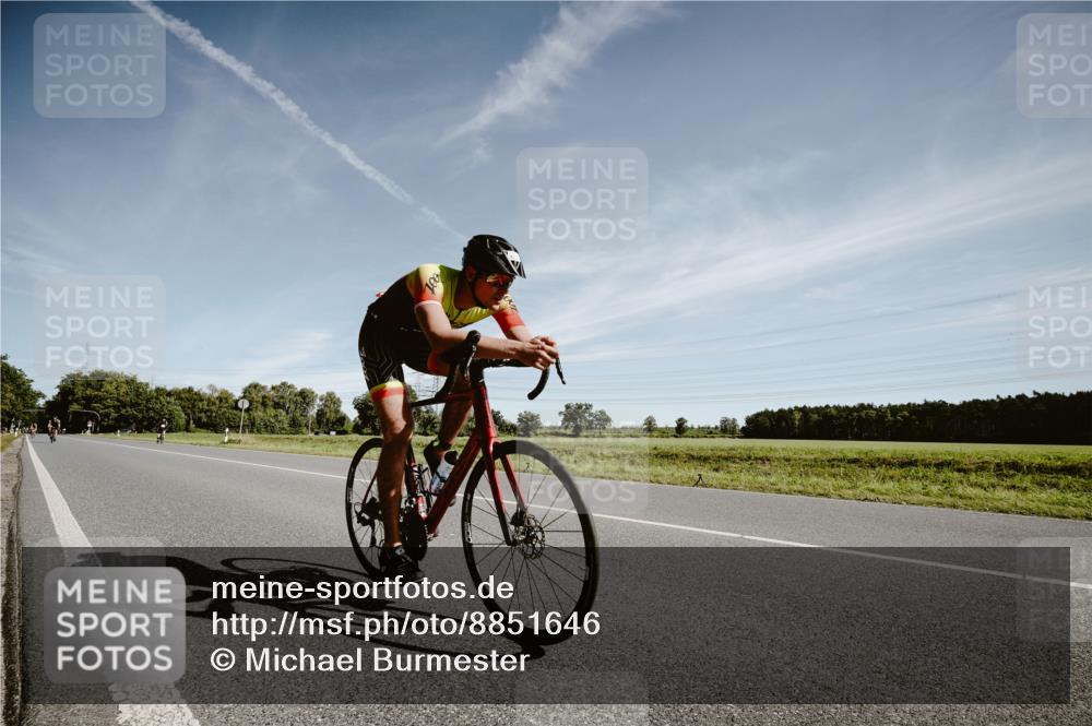 07.09.2025 - 19. Norderstedt Triathlon Michael Burmester http://msf.ph/oto/8851646 07.09.2025 11:25:17 Radfahren 231, 1335 meine-sportfotos.de