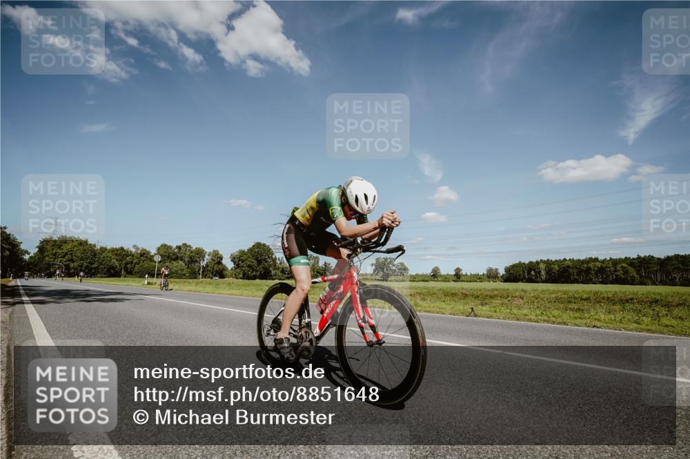 07.09.2025 - 19. Norderstedt Triathlon Michael Burmester http://msf.ph/oto/8851648 07.09.2025 14:27:46 Radfahren 1507 meine-sportfotos.de