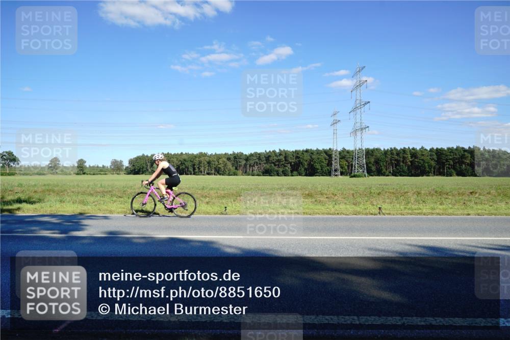 07.09.2025 - 19. Norderstedt Triathlon Michael Burmester http://msf.ph/oto/8851650 07.09.2025 15:44:42 Radfahren 1417, 1475 meine-sportfotos.de