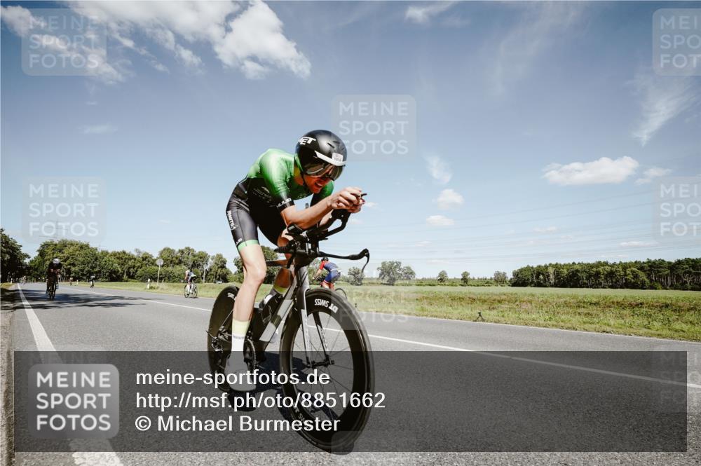 07.09.2025 - 19. Norderstedt Triathlon Michael Burmester http://msf.ph/oto/8851662 07.09.2025 14:27:53 Radfahren 398, 1014 meine-sportfotos.de