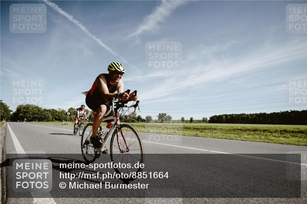 07.09.2025 - 19. Norderstedt Triathlon Michael Burmester http://msf.ph/oto/8851664 07.09.2025 11:25:36 Radfahren 1219, 1236 meine-sportfotos.de