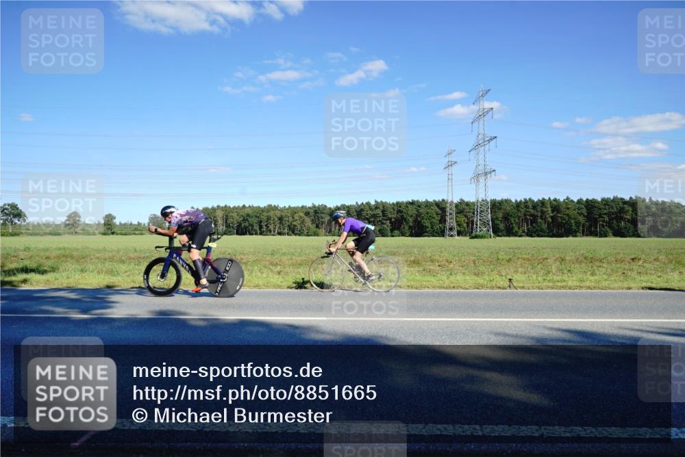 07.09.2025 - 19. Norderstedt Triathlon Michael Burmester http://msf.ph/oto/8851665 07.09.2025 15:44:57 Radfahren 1539 meine-sportfotos.de