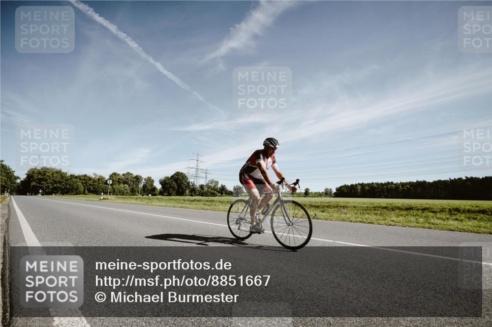 07.09.2025 - 19. Norderstedt Triathlon Michael Burmester http://msf.ph/oto/8851667 07.09.2025 11:25:37 Radfahren 1219, 1236 meine-sportfotos.de
