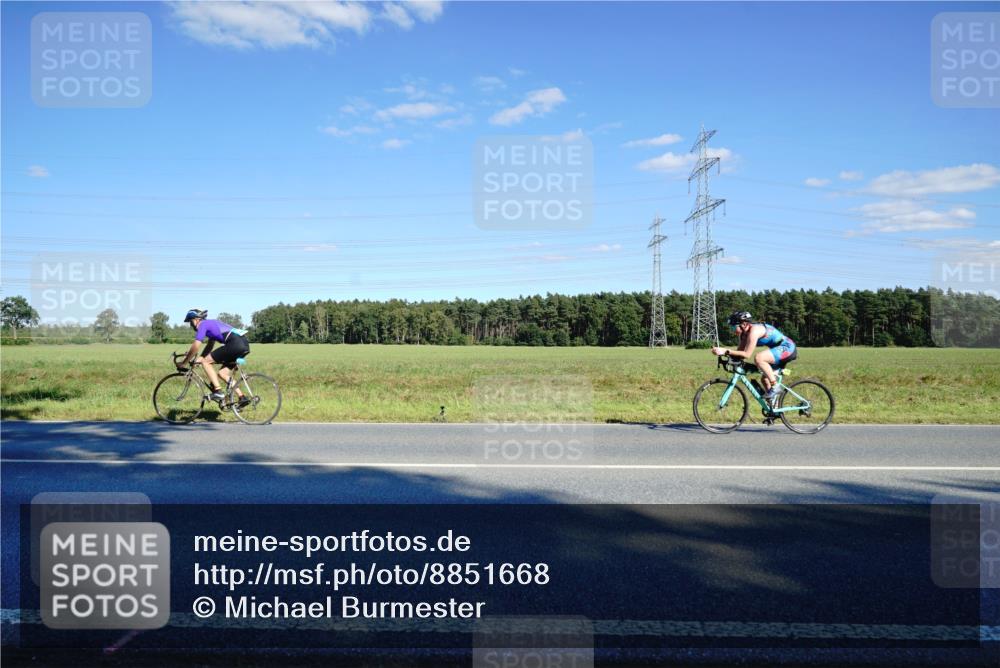 07.09.2025 - 19. Norderstedt Triathlon Michael Burmester http://msf.ph/oto/8851668 07.09.2025 15:44:58 Radfahren  meine-sportfotos.de