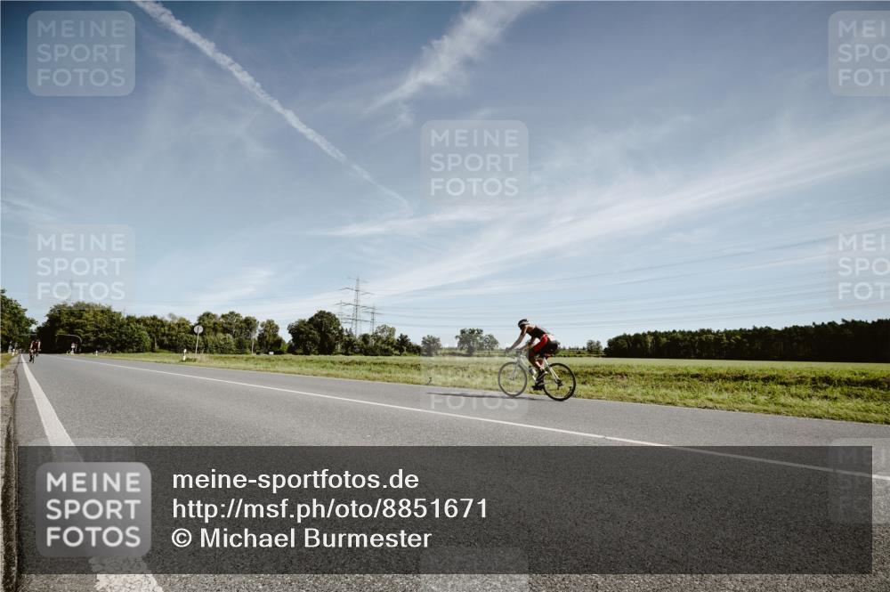 07.09.2025 - 19. Norderstedt Triathlon Michael Burmester http://msf.ph/oto/8851671 07.09.2025 11:25:46 Radfahren  meine-sportfotos.de