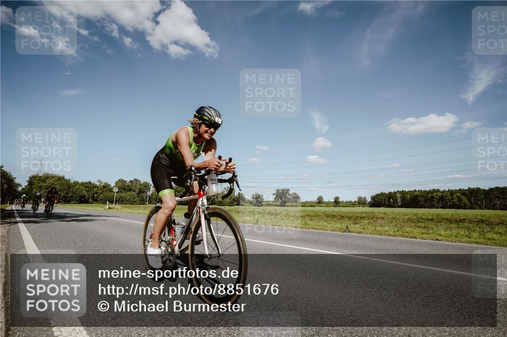 07.09.2025 - 19. Norderstedt Triathlon Michael Burmester http://msf.ph/oto/8851676 07.09.2025 14:28:05 Radfahren 474, 981, 1008, 1015 meine-sportfotos.de