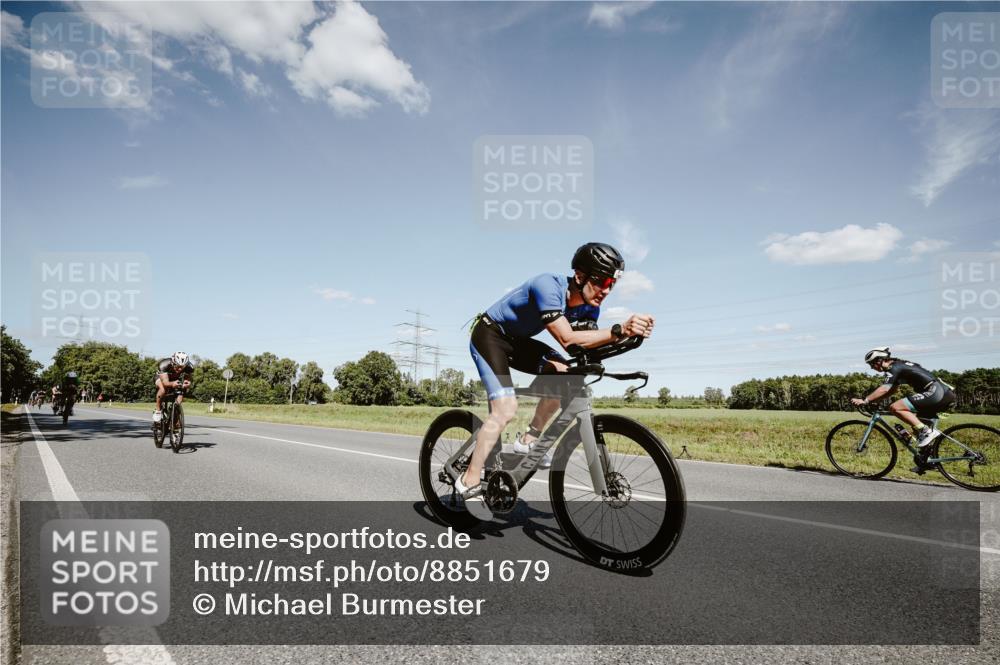 07.09.2025 - 19. Norderstedt Triathlon Michael Burmester http://msf.ph/oto/8851679 07.09.2025 14:28:07 Radfahren 474, 981, 1006, 1008, 1015 meine-sportfotos.de