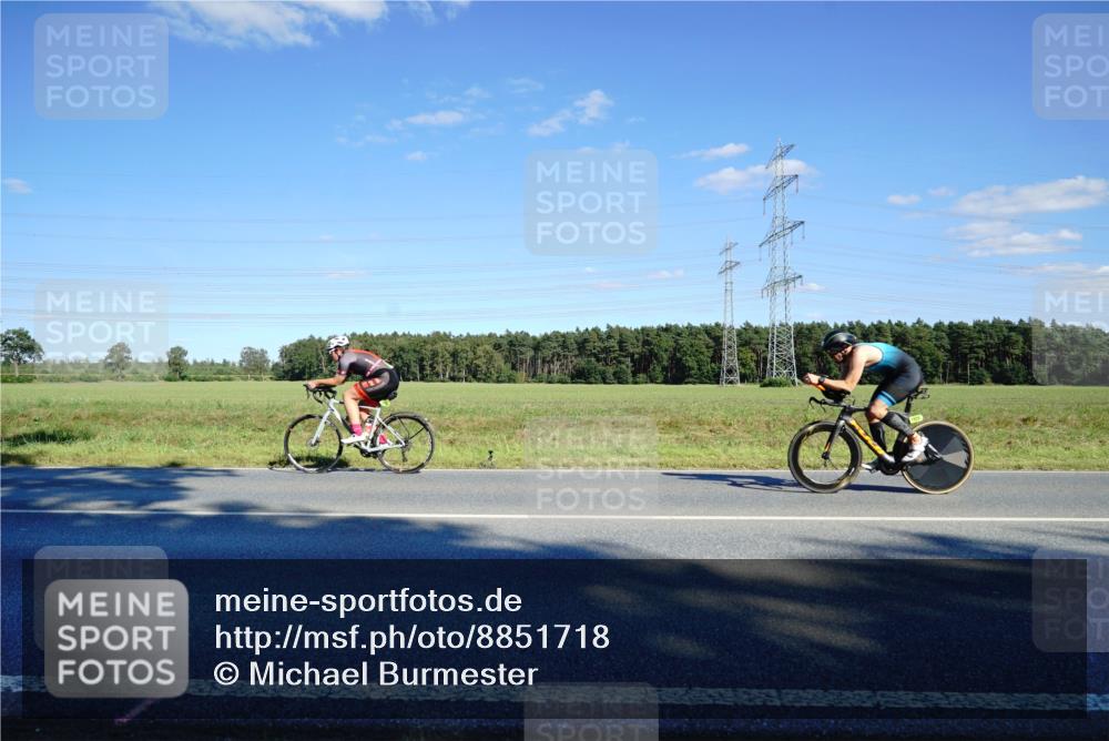 07.09.2025 - 19. Norderstedt Triathlon Michael Burmester http://msf.ph/oto/8851718 07.09.2025 15:45:20 Radfahren 482, 548 meine-sportfotos.de