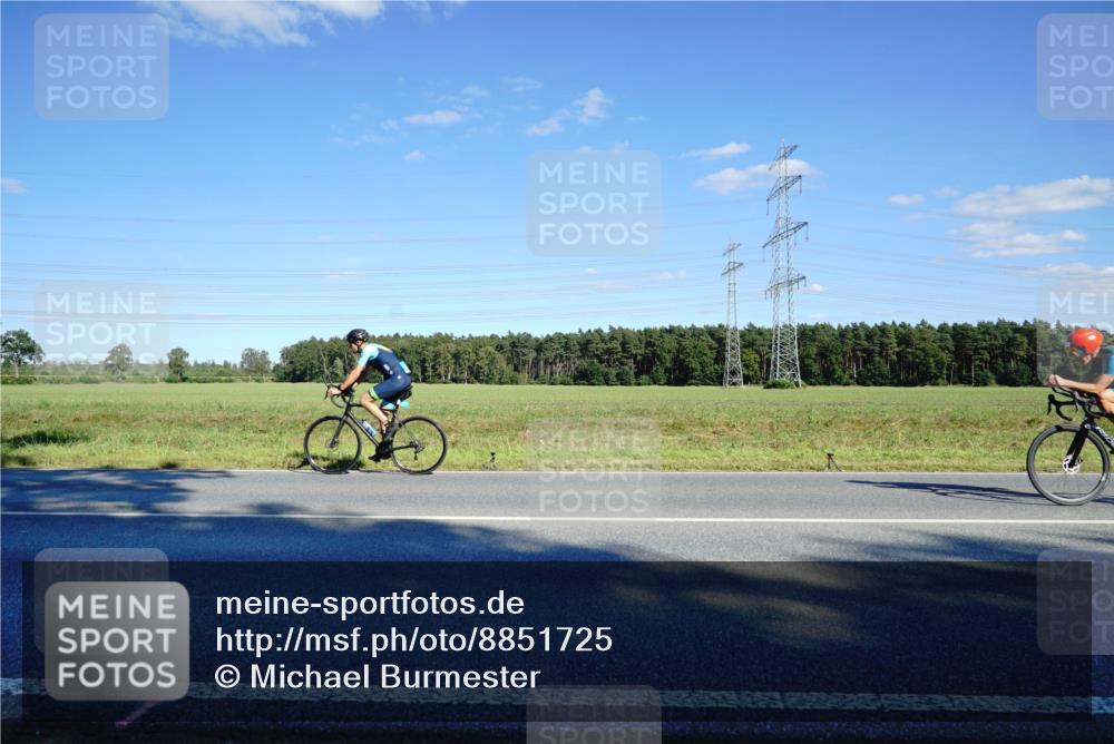 07.09.2025 - 19. Norderstedt Triathlon Michael Burmester http://msf.ph/oto/8851725 07.09.2025 15:45:25 Radfahren  meine-sportfotos.de