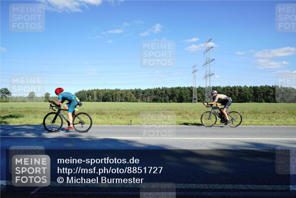07.09.2025 - 19. Norderstedt Triathlon Michael Burmester http://msf.ph/oto/8851727 07.09.2025 15:45:26 Radfahren 455 meine-sportfotos.de