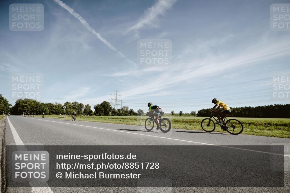 07.09.2025 - 19. Norderstedt Triathlon Michael Burmester http://msf.ph/oto/8851728 07.09.2025 11:26:20 Radfahren  meine-sportfotos.de