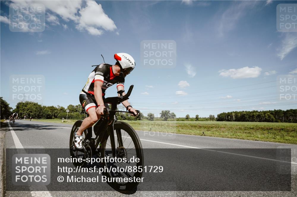 07.09.2025 - 19. Norderstedt Triathlon Michael Burmester http://msf.ph/oto/8851729 07.09.2025 14:28:36 Radfahren 420, 982 meine-sportfotos.de