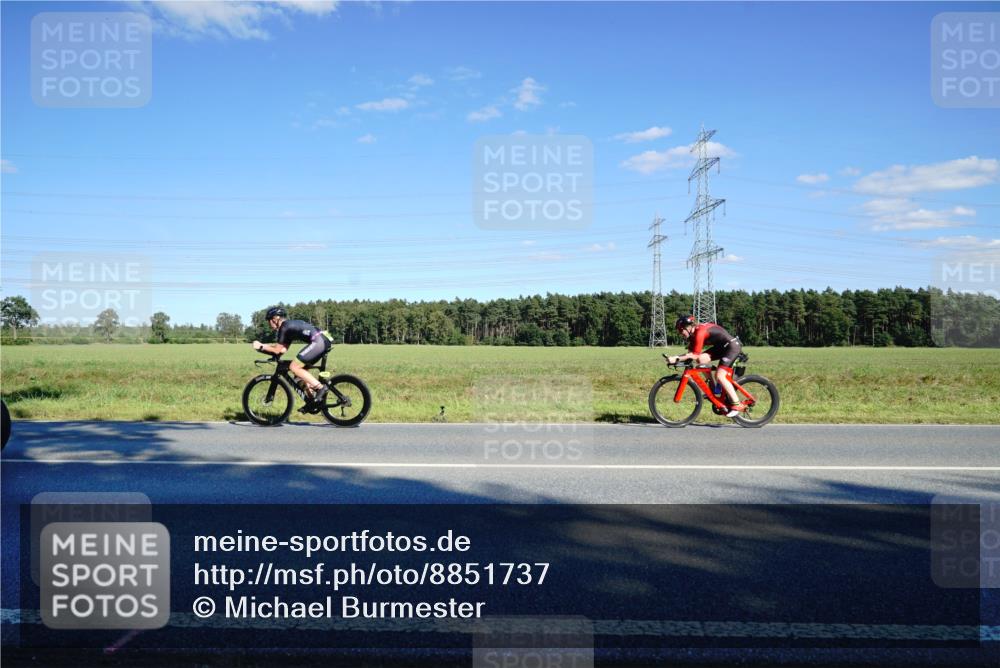07.09.2025 - 19. Norderstedt Triathlon Michael Burmester http://msf.ph/oto/8851737 07.09.2025 15:45:31 Radfahren 455, 485, 950 meine-sportfotos.de