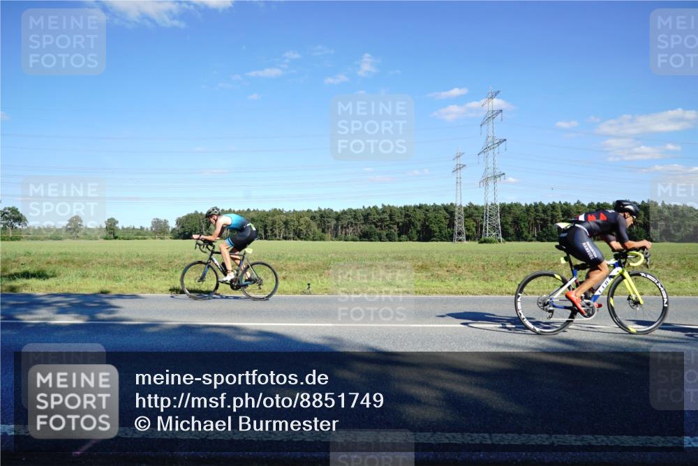 07.09.2025 - 19. Norderstedt Triathlon Michael Burmester http://msf.ph/oto/8851749 07.09.2025 15:45:35 Radfahren 485, 552, 916, 950, 1474, 1541 meine-sportfotos.de