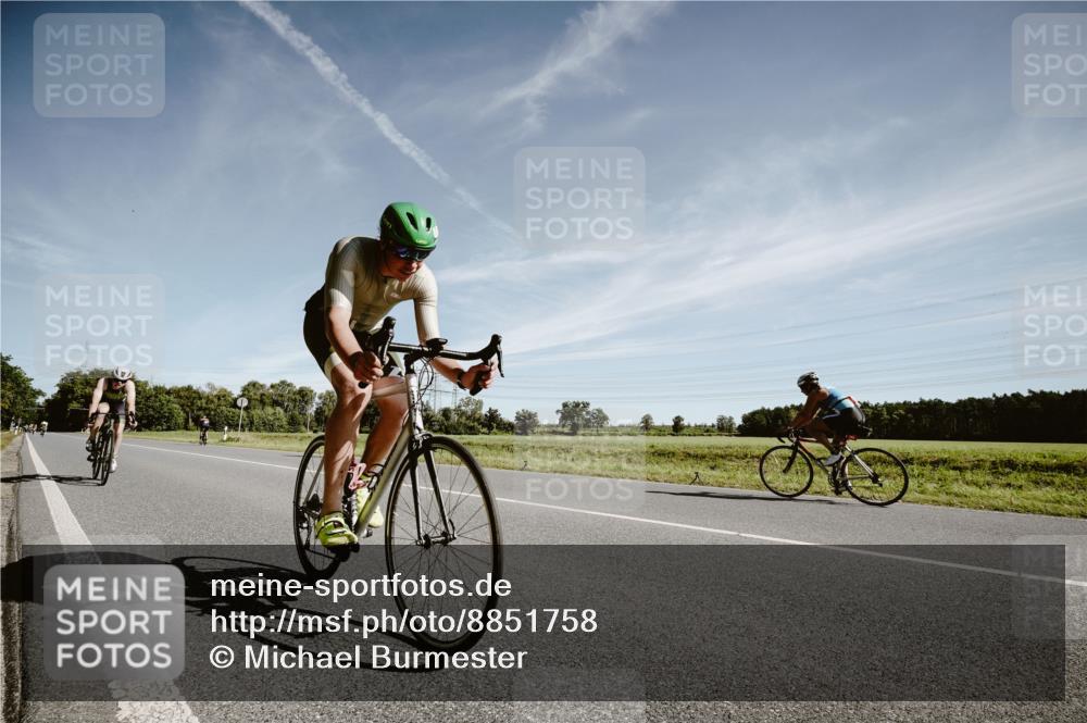 07.09.2025 - 19. Norderstedt Triathlon Michael Burmester http://msf.ph/oto/8851758 07.09.2025 11:26:52 Radfahren 1180, 1188 meine-sportfotos.de