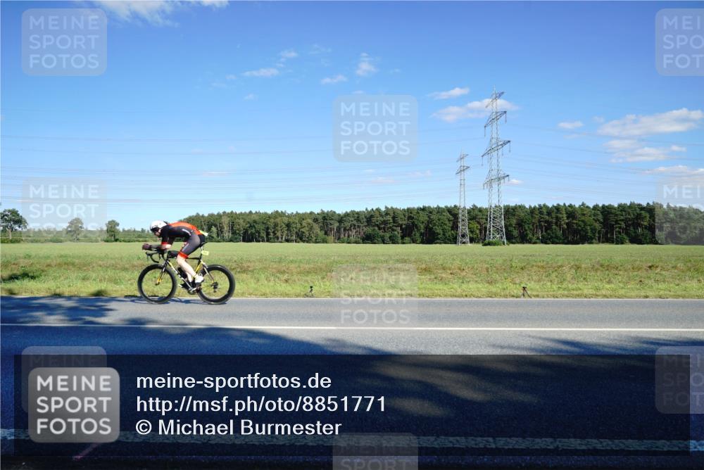07.09.2025 - 19. Norderstedt Triathlon Michael Burmester http://msf.ph/oto/8851771 07.09.2025 15:45:44 Radfahren 531, 883, 932 meine-sportfotos.de