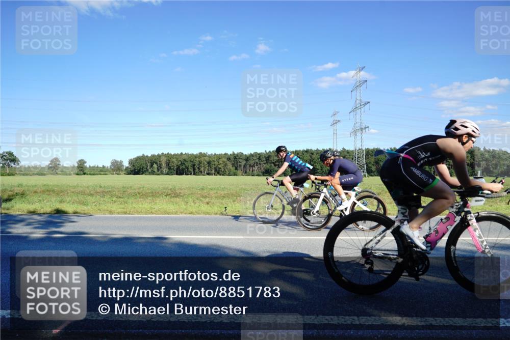 07.09.2025 - 19. Norderstedt Triathlon Michael Burmester http://msf.ph/oto/8851783 07.09.2025 15:45:52 Radfahren 1449, 1527 meine-sportfotos.de