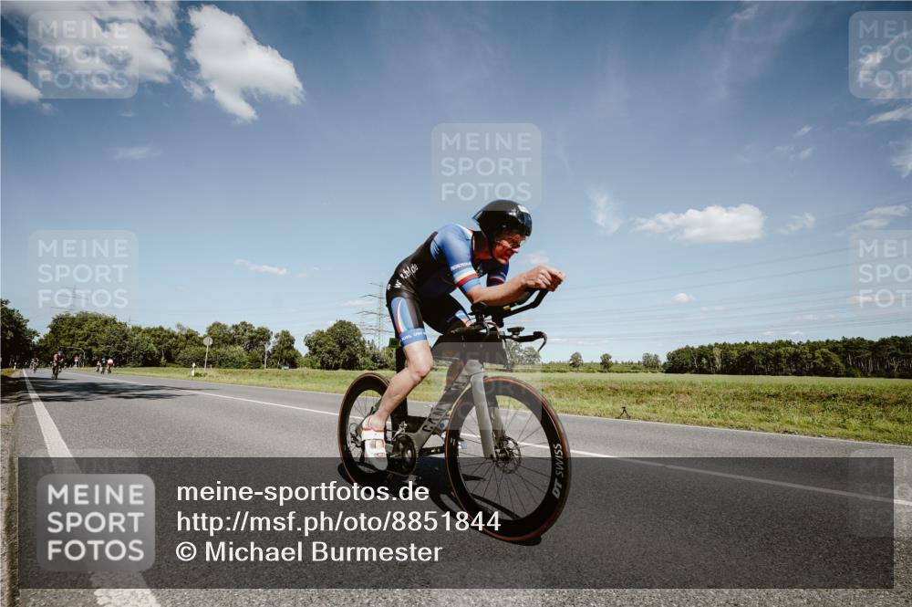 07.09.2025 - 19. Norderstedt Triathlon Michael Burmester http://msf.ph/oto/8851844 07.09.2025 14:29:35 Radfahren 994, 1020, 1038 meine-sportfotos.de