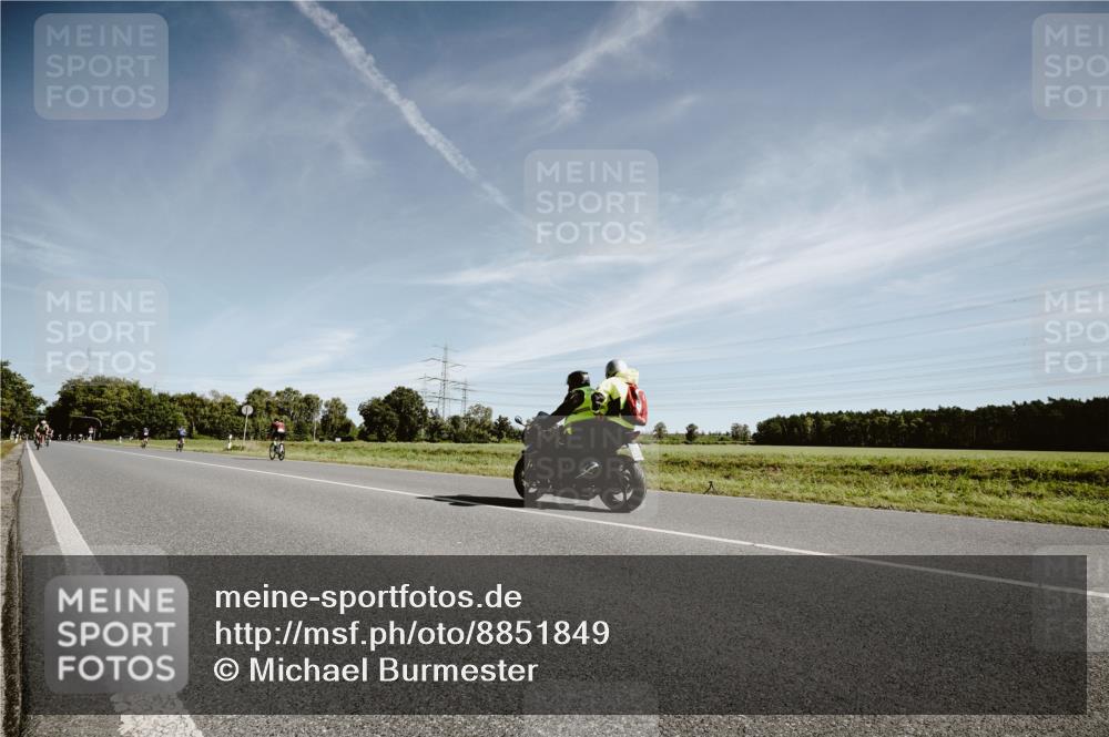 07.09.2025 - 19. Norderstedt Triathlon Michael Burmester http://msf.ph/oto/8851849 07.09.2025 11:27:31 Radfahren 196 meine-sportfotos.de