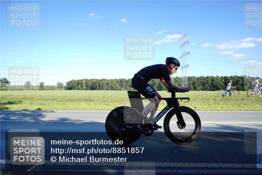 07.09.2025 - 19. Norderstedt Triathlon Michael Burmester http://msf.ph/oto/8851857 07.09.2025 15:46:50 Radfahren 453, 483, 488, 914 meine-sportfotos.de
