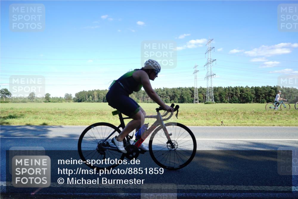 07.09.2025 - 19. Norderstedt Triathlon Michael Burmester http://msf.ph/oto/8851859 07.09.2025 15:46:51 Radfahren 453, 483, 488, 514, 914, 944 meine-sportfotos.de